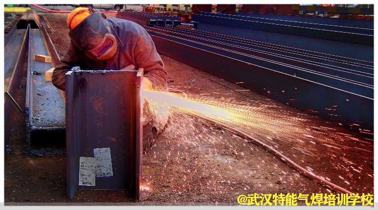 气焊与气割工具的安全使用事项